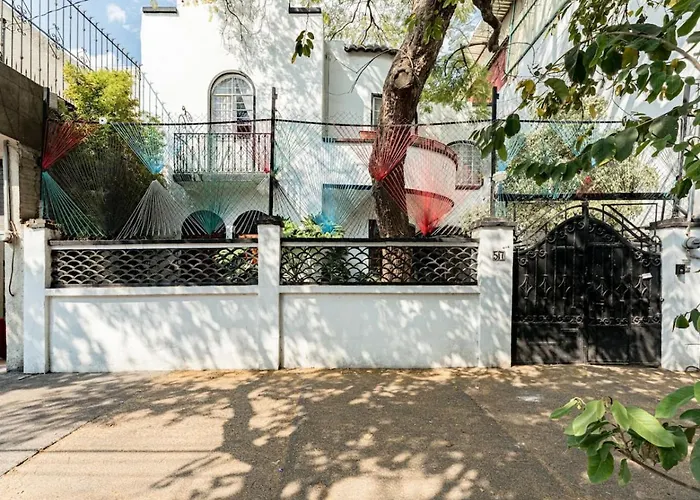 Сasa de vacaciones Huge For 23, Rare Indoor Garden Near Hotspots
